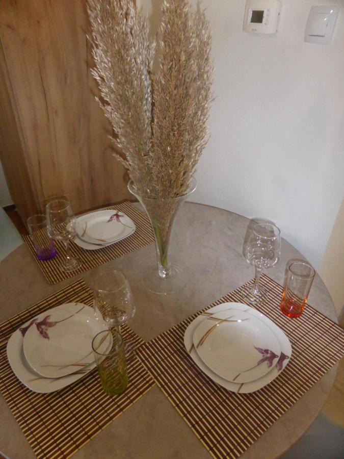 Dream Home Larissa Luaran gambar