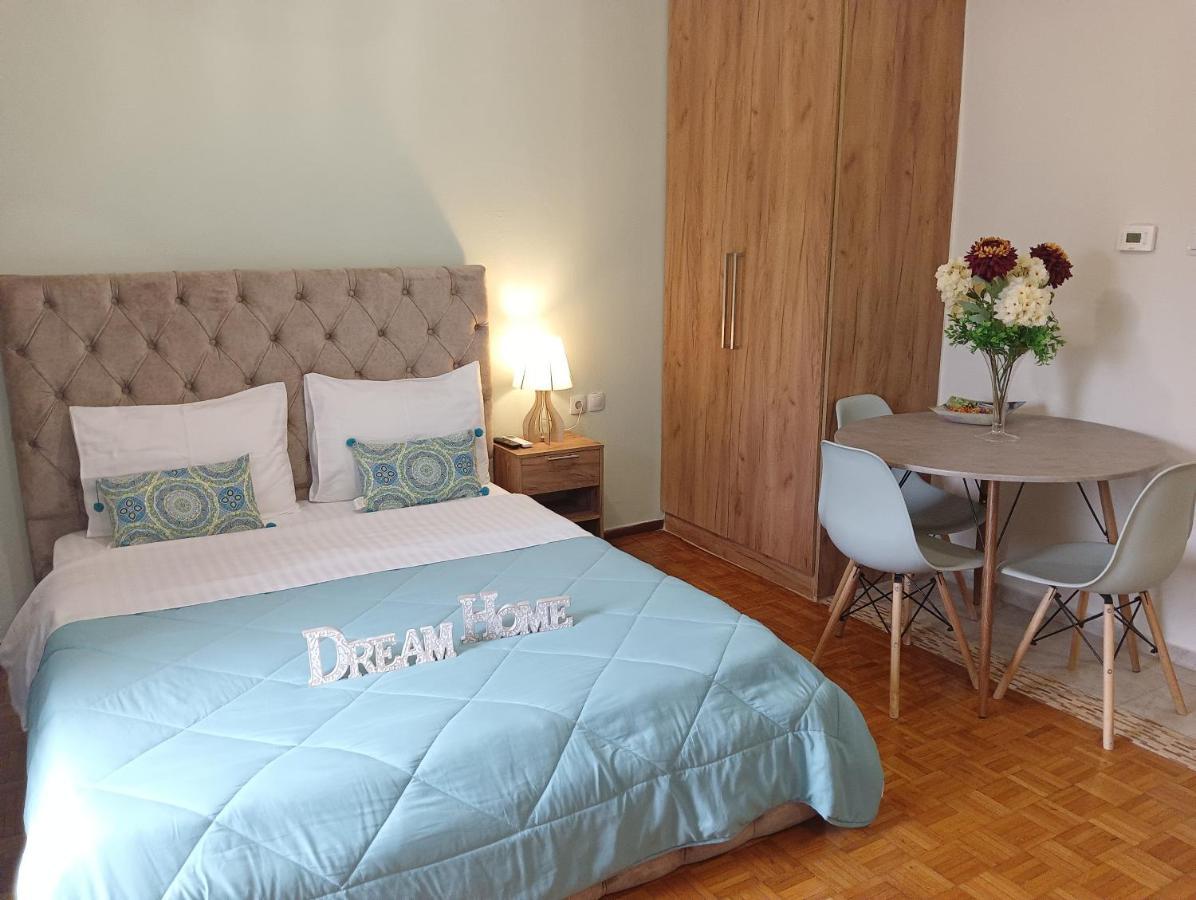 Dream Home Larissa Luaran gambar
