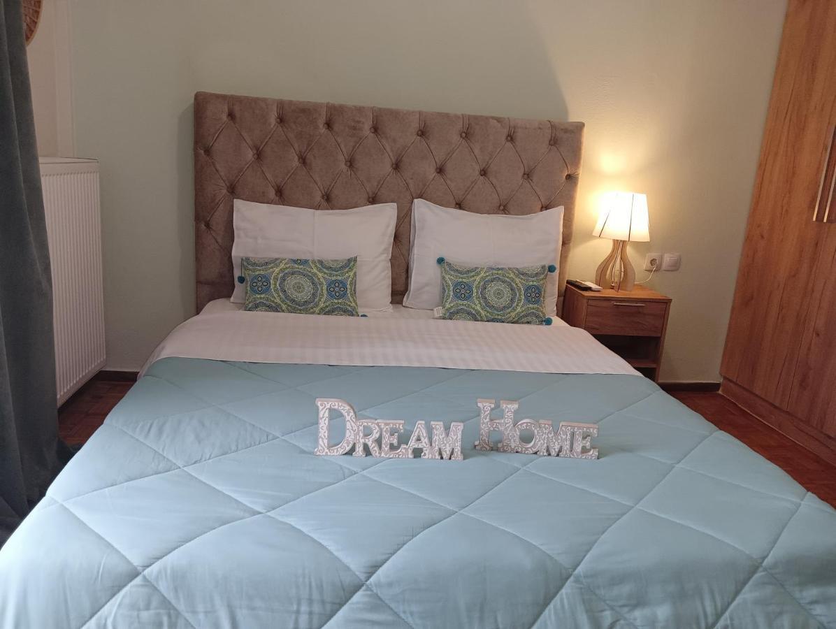 Dream Home Larissa Luaran gambar